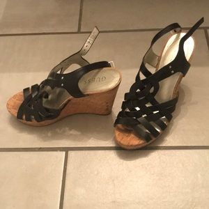 Guess black wedge sandals